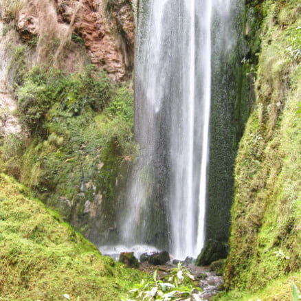 Walk to Perolniyoc Waterfalls